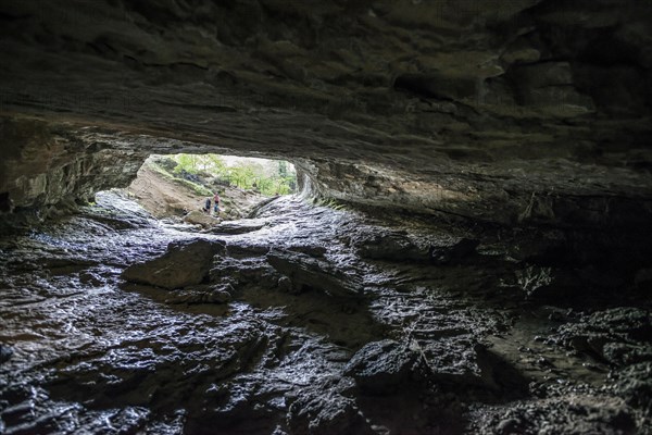 Cave, Grotte Sarrasine, Source du Lison, Source des Lison, Nans-sous-Sainte-Anne, Departement Doubs, Bourgogne-Franche-Comte, Jura, France, Europe