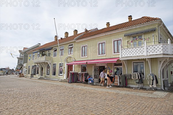 Wooden houses on the archipelago island of Marstrandsoe, Marstrand, Vaestra Goetalands laen, Sweden, Europe