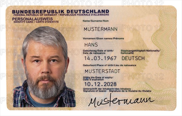 Identity card of the Federal Republic of Germany, German man with grey hair and beard, 56 years old, checked shirt, close-up, portrait