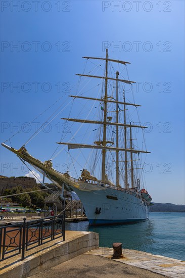Four-masted sailing yacht Star Clipper anchored in the harbour of Portoferraio, Elba, Tuscan Archipelago, Tuscany, Italy, Europe
