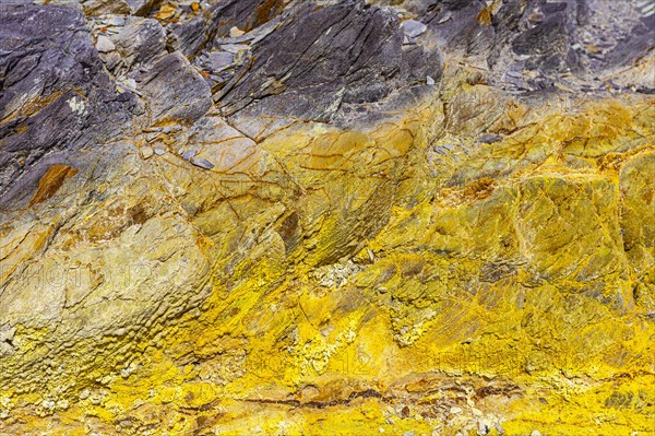 Coloured, ferrous mineral rocks on the beach of Topinetti, near Rio Marina, Elba, Tuscan Archipelago, Tuscany, Italy, Europe