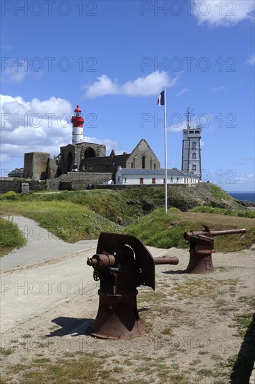 Semaphore, ruins of the Saint-Mathieu abbey and lighthouse on the Pointe Saint-Mathieu, Plougonvelin, Finistere department, Brittany region, France, Europe