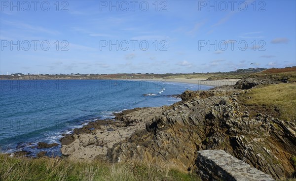 Sandy beach beach Plage des Blancs Sablons, seen from the peninsula Kermorvan, Le Conquet, department Finistere Pen ar Bed, region Bretagne Breizh, France, Europe