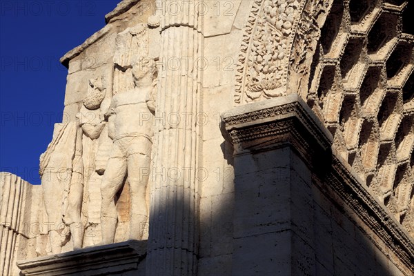 Triumphal Arch and Mausoleum, Les Antiques, Glanum, Saint-Remy-de-Provence, Bouches-du-Rhone, Provence, France, Europe