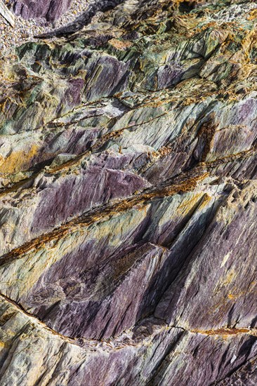 Coloured, ferrous mineral rocks on the beach of Topinetti, near Rio Marina, Elba, Tuscan Archipelago, Tuscany, Italy, Europe