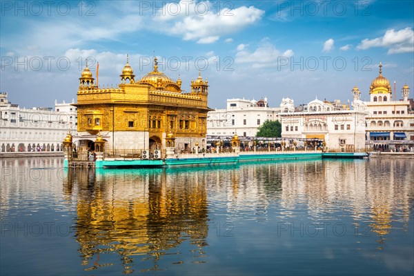 Sikh gurdwara Golden Temple (Harmandir Sahib) . Holy place of Sikihism. Amritsar, Punjab, India, Asia