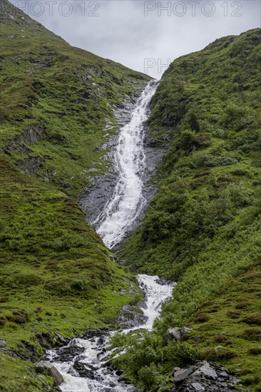 Mountain stream, waterfall, Schlegeisgrund, Berliner Hoehenweg, Zillertal Alps, Tyrol, Austria, Europe