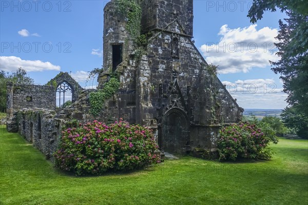 Ruins of the Eglise Saint-Pierre de Quimerch church in the abandoned old hamlet of Pont-de-Buis-les-Quimerch, Finistere Penn ar Bed department, Bretagne Breizh region, France, Europe