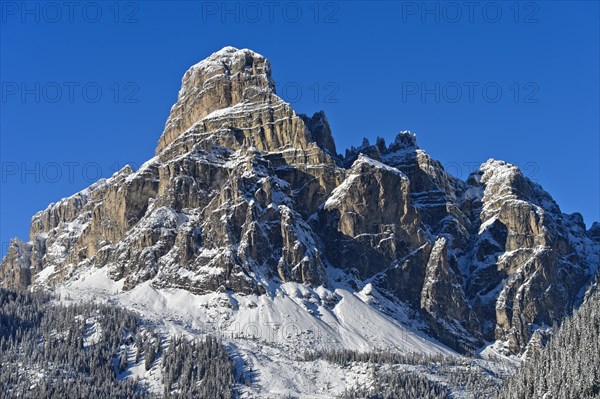 Fresh snow on the summit of Sassongher, Corvara ski resort, Kurfar, Alta Badia winter sports resort, Dolomites, South Tyrol, Italy, Europe