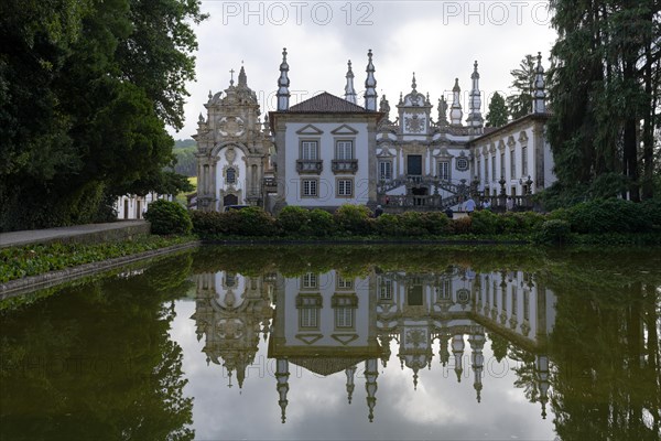 Reflection, pond, Mateus Palace (Fundacao da Casa de Mateus), Mateus, Vila Real, Portugal, Europe