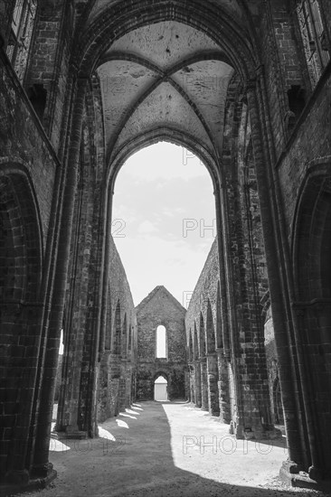 Nave of the ruins of the abbey church of Saint-Mathieu on the Pointe Saint-Mathieu, Plougonvelin, Finistere department, Brittany region, France, Europe