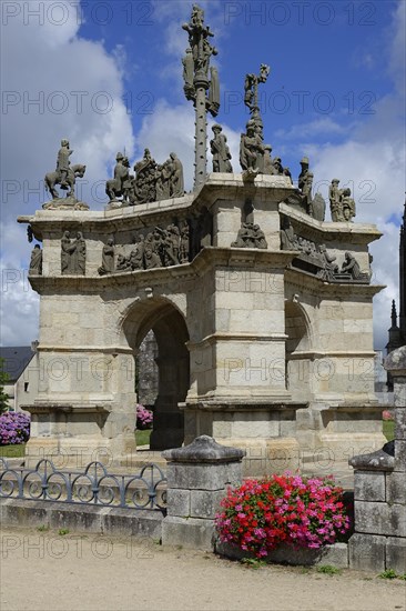 Calvary Calvaire, enclosed parish of Enclos Paroissial de Pleyben from the 15th to 17th century, Finistere department, Brittany region, France, Europe