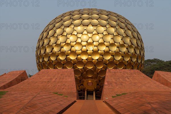 Meditation centre Matrimandir or Matri Mandir, future city Auroville, near Pondicherry or Puducherry, Tamil Nadu, India, Asia