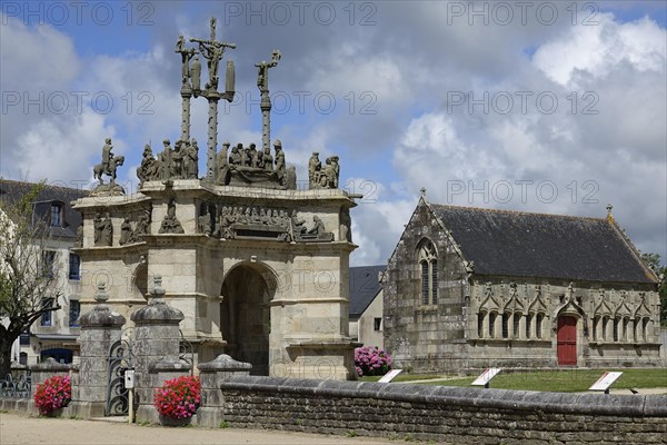 Calvary Calvaire and Ossuary Ossuaire, enclosed parish Enclos Paroissial de Pleyben from the 15th to 17th century, Finistere department, Brittany region, France, Europe