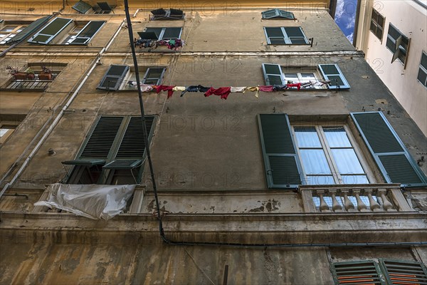 Laundry on the houses in the alleys of the historic centre, Genoa, Italy, Europe
