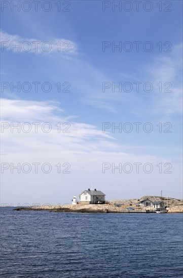 Lighthouse on the archipelago island of Kooen, Marstrand, Vaestra Goetalands laen, Sweden, Europe