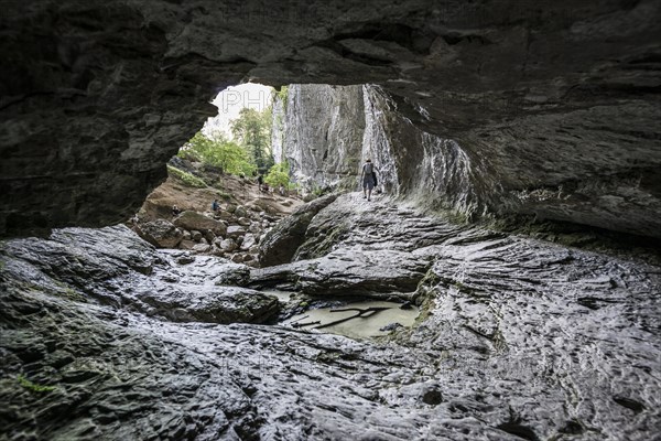 Cave, Grotte Sarrasine, Source du Lison, Source des Lison, Nans-sous-Sainte-Anne, Departement Doubs, Bourgogne-Franche-Comte, Jura, France, Europe