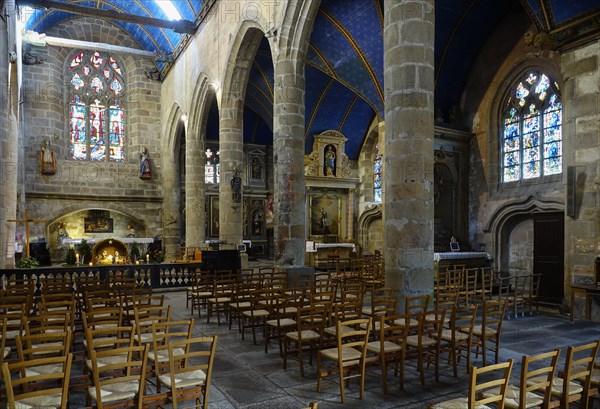 Nave and aisle, Saint Melaine church, Morlaix Montroulez, Finistere Penn Ar Bed department, Brittany Breizh region, France, Europe