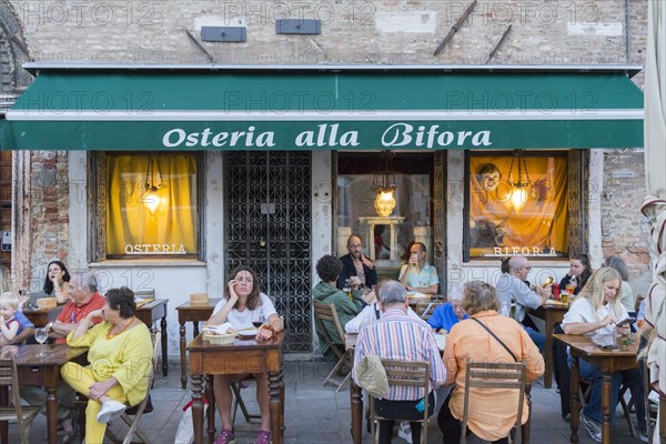 Restaurant on Campo Santa Margherita, Dorsoduro district, Venice, Veneto, Italy, Europe