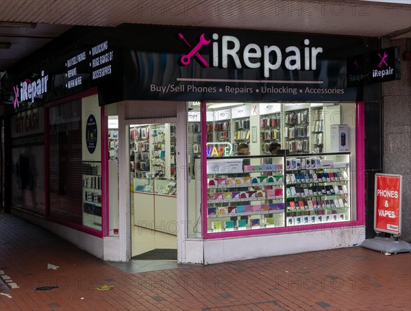 IRepair repair shop for phones and vapes in town centre of Reading, Berkshire, England, UK