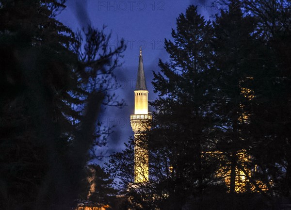 Minaret of the Sehitlik Mosque on Columbiadamm, Berlin, 15.12.2022