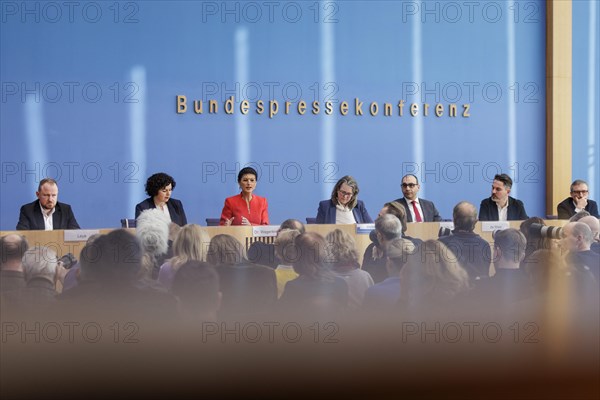 Christian Leye, MP, Amira Mohamed Ali, Dr Sahra Wagenknecht, Prof. Dr Shervin Haghsheno, university lecturer and entrepreneur, Fabio de Masi, financial expert, former MEP and MP, Thomas Geisel, former Mayor of Duesseldorf, recorded as part of the Bun