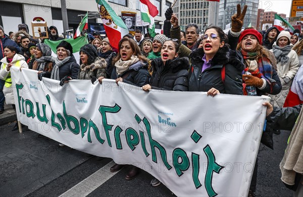 Demonstration in solidarity with the protests in Iran and remembrance of the killing of people by the Mullah regime, Berlin, 19 November 2022