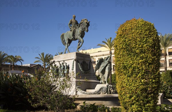 Statue of General Miguel Primo de Rivera, Plaza del Arenal, Jerez de la Frontera, Spain, Europe