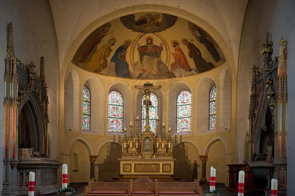 St Castor Basilica, Central nave and main altar, Coblenz, Rhineland Palatinate, Germany, Europe