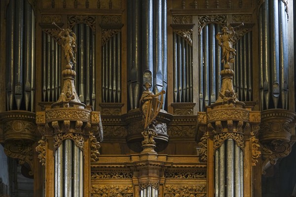 17th century oak organ by organ builder Thomas Dallam, Enclos Paroissial parish of Guimiliau, Finistere Penn ar Bed department, Brittany Breizh region, France, Europe