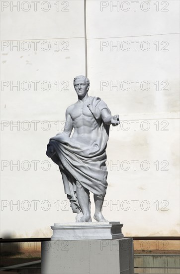 Statue at Roman temple remains, Templo Romano, Cordoba, Spain, Europe