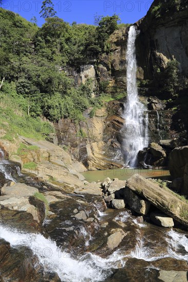 Waterfalls on Ramboda Oya river, Ramboda, Nuwara Eliya, Central Province, Sri Lanka, Asia