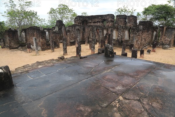 UNESCO World Heritage Site, ancient city Polonnaruwa, Sri Lanka, Asia, Buddha Seema Pasada building, Alahana Pirivena complex, Asia