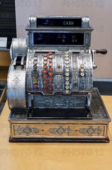 Historical cash register, cash register, shop, shop, analogue, history, historical, shop, merchant, cash