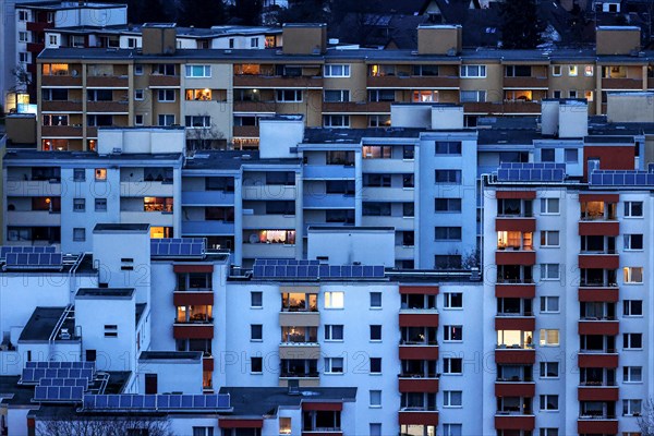 View of tower blocks and apartment blocks in the Neukoelln district of Berlin. The rise in rents in German cities has increased again in the past year, Berlin, 16.01.2023