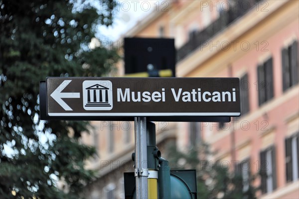 Signpost, Vatican Museums, Vatican, Rome, Italy, Europe