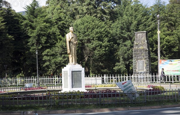 Statue of Buddhist leader Anagarika Dharmapala, Nuwara Eliya, Sri Lanka, Asia