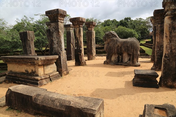 Council Chamber, Island Park, UNESCO World Heritage Site, the ancient city of Polonnaruwa, Sri Lanka, Asia