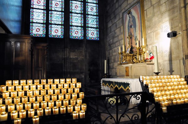 Sacrificial candles, Notre-Dame de Paris Cathedral, Ile de la Cite, 4th arrondissement, Paris, France, Europe