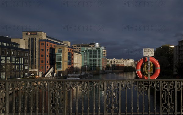 Germany, Berlin, 15.11.2023, View from the Lessing Bridge over the Spree to the Spreebogen Moabit, Europe