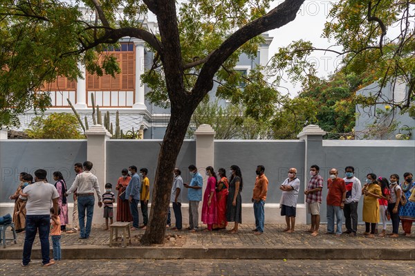 Queue outside the Sri Aurobindo Ashram, Pondicherry or Puducherry, Tamil Nadu, India, Asia