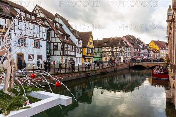 Historic houses with Quai de Poissonnerie, Little Venice, Petite Venise, Christmas decoration, Christmas market, historic town, Der Fischerstaden, Colmar, Alsace, France, Europe