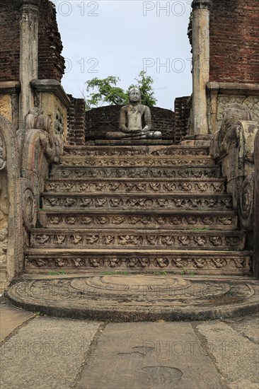 Seated Buddha in Vatadage building, The Quadrangle, UNESCO World Heritage Site, the ancient city of Polonnaruwa, Sri Lanka, Asia