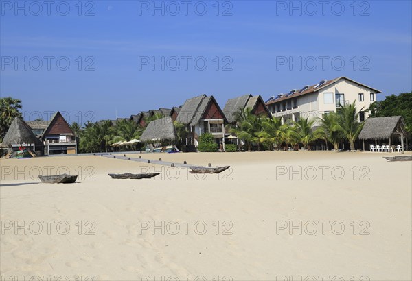 Maalu Maalu Resort hotel beach, Pasikudah Bay, Eastern Province, Sri Lanka, Asia