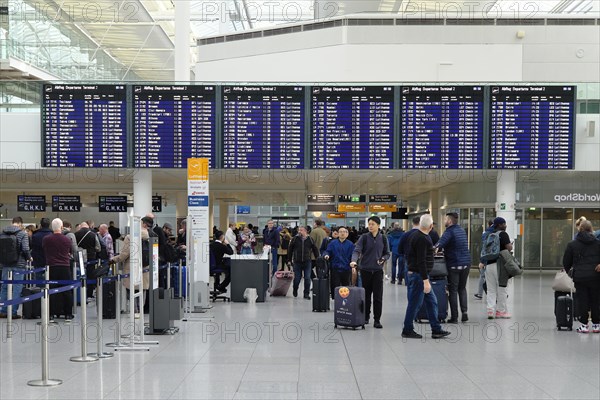 Display board for departures in Terminal 2, Munich Franz Josef Strauss Airport, Munich, Bavaria, Germany, Europe
