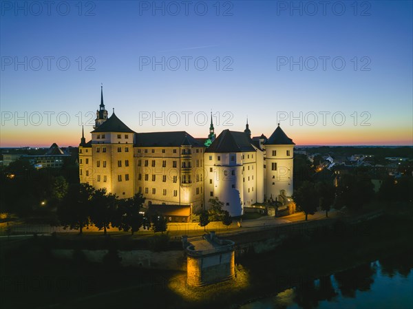 Hartenfels Castle from above, at dusk, Torgau, Saxony, Germany, Europe