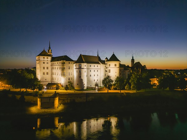 Hartenfels Castle from above, at dusk, Torgau, Saxony, Germany, Europe