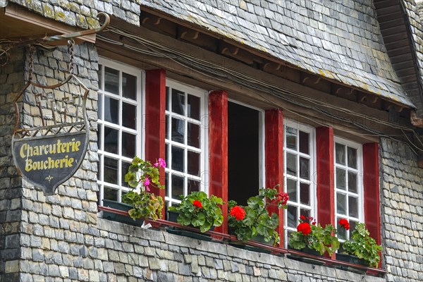 Rue du General de Gaulle in the old town centre of Le Faou with slate-roofed granite houses from the 16th century, Finistere department, Brittany region, France, Europe