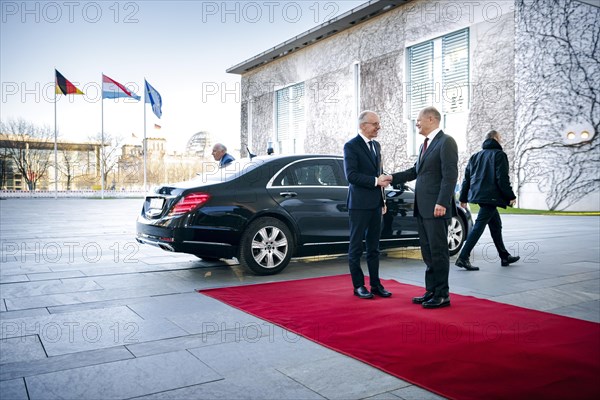 Federal Chancellor Olaf Scholz (SPD) welcomes Luc Frieden, Prime Minister of the Grand Duchy of Luxembourg, to the Federal Chancellery in Berlin, 8 January 2024