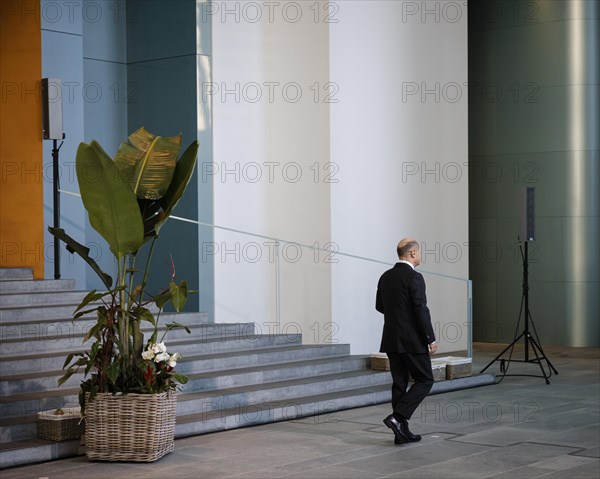 Federal Chancellor Olaf Scholz (SPD) pictured at the traditional reception for carol singers at the Federal Chancellery in Berlin, 8 January 2024